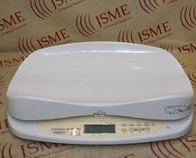 Cargar imagen en el visor de la galería, Medela BabyWeigh II Scale Hospital Grade Digital Infant Scale