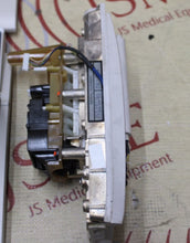 Cargar imagen en el visor de la galería, LOT OF 20x- Alaris Pump 8100 front Bezel Faceplate + 4x Assembly