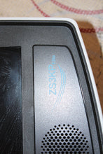 Cargar imagen en el visor de la galería, Mindray Zonare ZS3KP Elite Ultrasound System Monitor (screen is scratched)