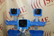 Cargar imagen en el visor de la galería, Lot of 3 GE Carescape Dinamap V100 Vital Signs Monitor on Carts
