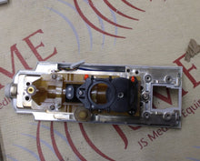 Cargar imagen en el visor de la galería, LOT OF 20x- Alaris Pump 8100 front Bezel Faceplate + 4x Assembly