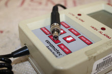 Cargar imagen en el visor de la galería, Ceramatecs Max02 Oxygen Monitor Model OM-25ME w/ Cable