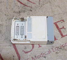 Cargar imagen en el visor de la galería, Mindray TEL-200 Telemetry Transmitter, No Battery Cover