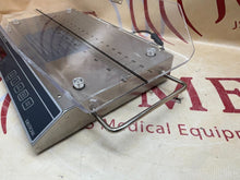 Load image into Gallery viewer, Scale-Tronix 4802D Pediatric/Infant Scale