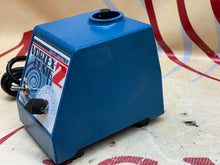 Load image into Gallery viewer, Scientific Industries Vortex Genie 2 G560