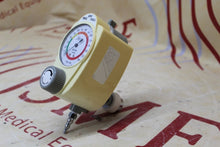 Load image into Gallery viewer, Amvex Medical Vacuum Regulator