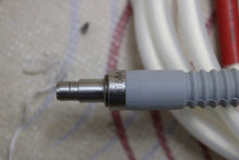 Cargar imagen en el visor de la galería, Stryker 233-050-064 Fiber Optic Light Cable For Endoscopy