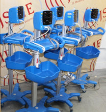 Cargar imagen en el visor de la galería, Lot of 5 GE Carescape Dinamap V100 Vital Signs Monitor on Carts