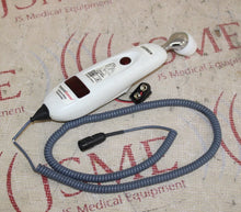 Cargar imagen en el visor de la galería, Exergen TAT-5000 Temporal Scanner Thermometer w/ Cable (missing battery cover)