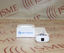Cargar imagen en el visor de la galería, Skytron Lucina 4 With Base White Portable Recessed LED Exam Light
