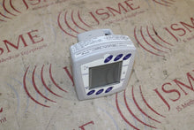 Cargar imagen en el visor de la galería, Smiths Medical BCI Capnocheck II Capnograph 8400 Monitor