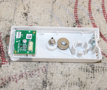 Cargar imagen en el visor de la galería, Mindray CO2 Microstream Module Front Panel ASSY (chipped in one corner)