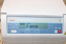 Load image into Gallery viewer, Thermo Scientific Sorvall ST8 Benchtop Centrifuge With 75007501 Rotor