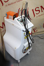 Cargar imagen en el visor de la galería, NewStar Lasers Cooltouch 3