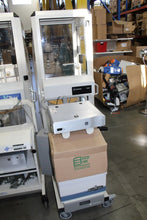 Load image into Gallery viewer, Lot of 6 Carefusion Viasys Vmax Encore 22 w/ Vmax V62J Autobox and Extras