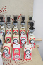 Cargar imagen en el visor de la galería, Lot of 54x Assorted Suction Vacuum Regulators Precision Medical/Ohmeda -AS IS