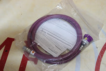 Cargar imagen en el visor de la galería, Lot Of 4 Amvex 4' Hose Assembly F2*OF Cond HS-04UW-F2OFC4