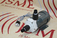 Cargar imagen en el visor de la galería, Iwaki MD-70RLZT Magnet Drive Pump Motor