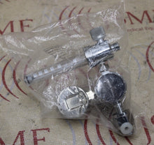 Cargar imagen en el visor de la galería, Western Medica M821030-2100057 OxyTOTE Integrated Regulator System