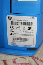 Cargar imagen en el visor de la galería, GE Dinamap Carescape V100 Patient Monitor V100-JBAC-AXAX-XX w/Clamp