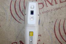 Cargar imagen en el visor de la galería, AccuVein AV400 For Parts Or Repair (See Description)