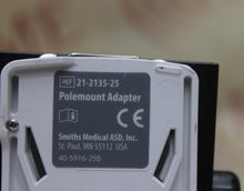 Cargar imagen en el visor de la galería, Smiths Medical CADD-Solis 2110 PCA Pump w/ Polemount Adapter & Bracket