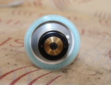 Cargar imagen en el visor de la galería, Drager APL cmH2O Valve Knob