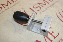 Load image into Gallery viewer, (Lot of 21) Philips M8040-60100 Mounting Clamp Bracket 10kg, 22lbs