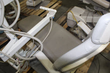 Cargar imagen en el visor de la galería, Adec 1020 Dental Patient Exam Chair W/ Biotec Cm6 050
