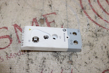 Cargar imagen en el visor de la galería, Mindray CO2 Microstream Module Front Panel ASSY (top chipped)