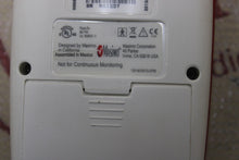 Load image into Gallery viewer, Masimo Rad 5V Signal Extraction Pulse Oximeter With Case
