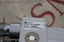 Cargar imagen en el visor de la galería, Lot of 3 Carefusion Bird Low Flow Air /O2 Blender 03920A
