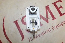 Load image into Gallery viewer, Ohmeda Surgical/Free-Flow Vacuum Regulator