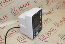 Cargar imagen en el visor de la galería, Mindray Datascope Accutorr V Vital Sign Monitor.