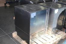 Cargar imagen en el visor de la galería, Follett Under Counter Medical Lab Freezer FZR4-ADA