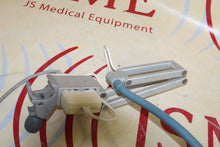 Load image into Gallery viewer, Natus Neoblue Mini LED Phototherapy light Bilirubin with table clamp