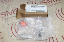 Cargar imagen en el visor de la galería, GE Datex-Ohmeda 1406-8204-000 Airway Pressure Gauge Port Common Gas Outlet BCG