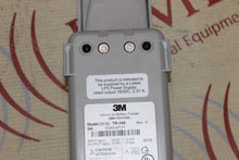 Load image into Gallery viewer, 3M TR-340 Lithium ion Battery Charger With TR-332 Battery