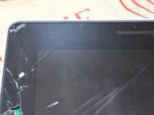 Cargar imagen en el visor de la galería, Mindray Benevision N19 Monitor (shattered screen) w/ Mount