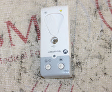 Cargar imagen en el visor de la galería, Mindray CO2 Microstream Module Front Panel ASSY (chipped in one corner)