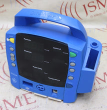 Cargar imagen en el visor de la galería, GE Dinamap ProCare Patient Vital Signs Monitor P/N 2009284-001