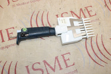 Cargar imagen en el visor de la galería, Gilson Pipetman 2-20μL P20 8-Channel Pipette, MultiChannel Pipette