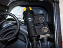 Cargar imagen en el visor de la galería, Datascope Capnostat CO2 Sensor and Cable Assembly + Airway Adaptor 0600-00-0025