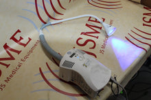 Cargar imagen en el visor de la galería, GE Healthcare Giraffe Spot PT Lite Phototherapy System