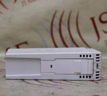 Cargar imagen en el visor de la galería, Mindray 6800-30-50484 Thermodilution CO Module (front bezel chipped)