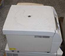 Load image into Gallery viewer, Fisher Scientific accuSpin 24C Centrifuge w/ Rotor 75005701