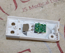 Cargar imagen en el visor de la galería, Mindray CO2 Module Front Bezel (water trap release clip chipped)