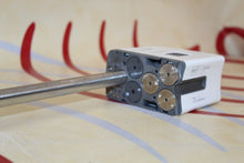 Load image into Gallery viewer, Intuitive Surgical Da Vinci XI 470298 Stapler 45