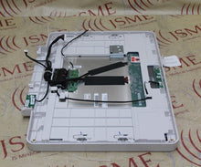 Cargar imagen en el visor de la galería, Mindray Benevision N17 Monitor & Front Bezel (screen is cracked)