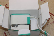 Cargar imagen en el visor de la galería, B. Braun 8713112D 12V RX 154126 US Power Supply